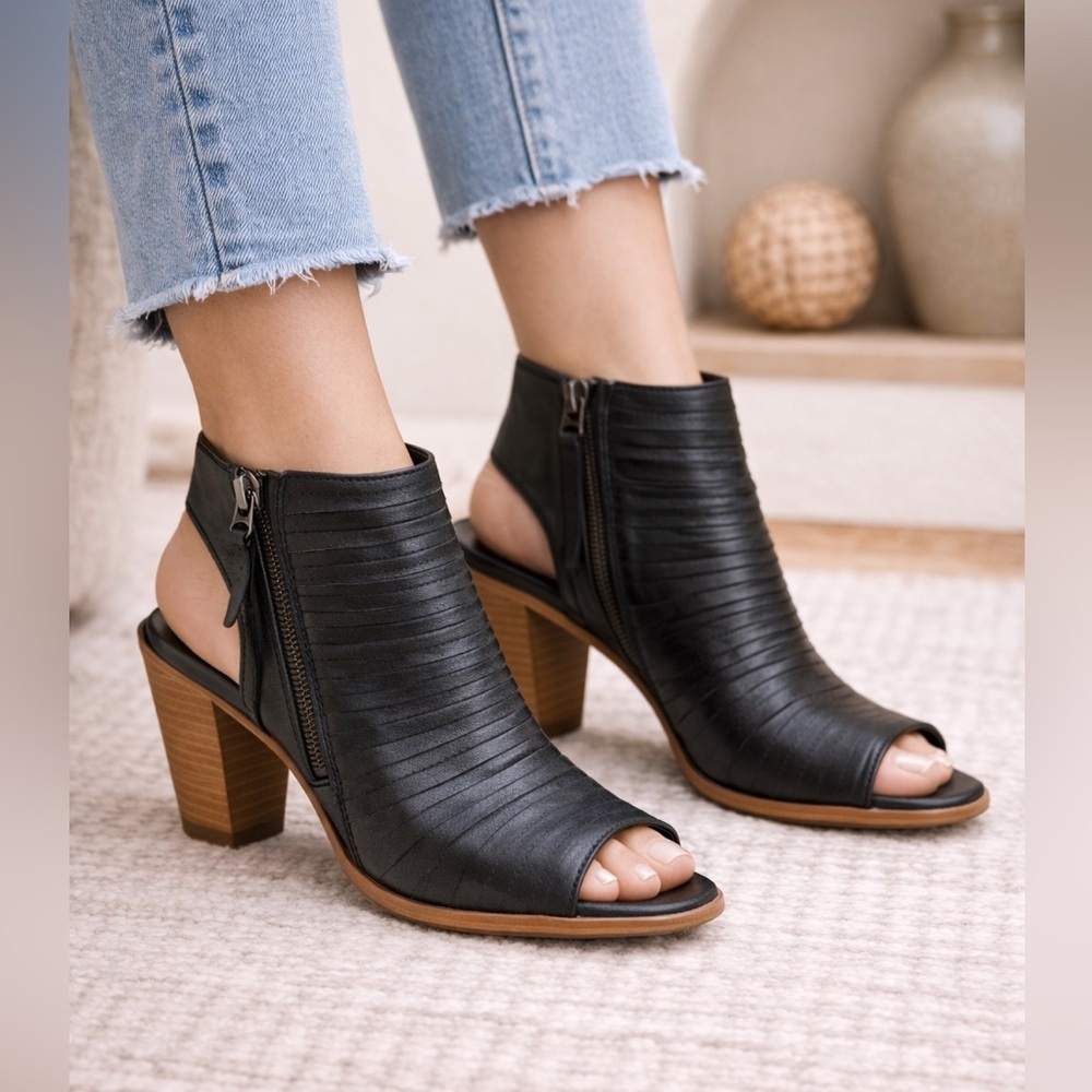 PAUL GREEN CAYANNE BLACK LEATHER PEEP TOE STACKED HEEL SIZE 38
